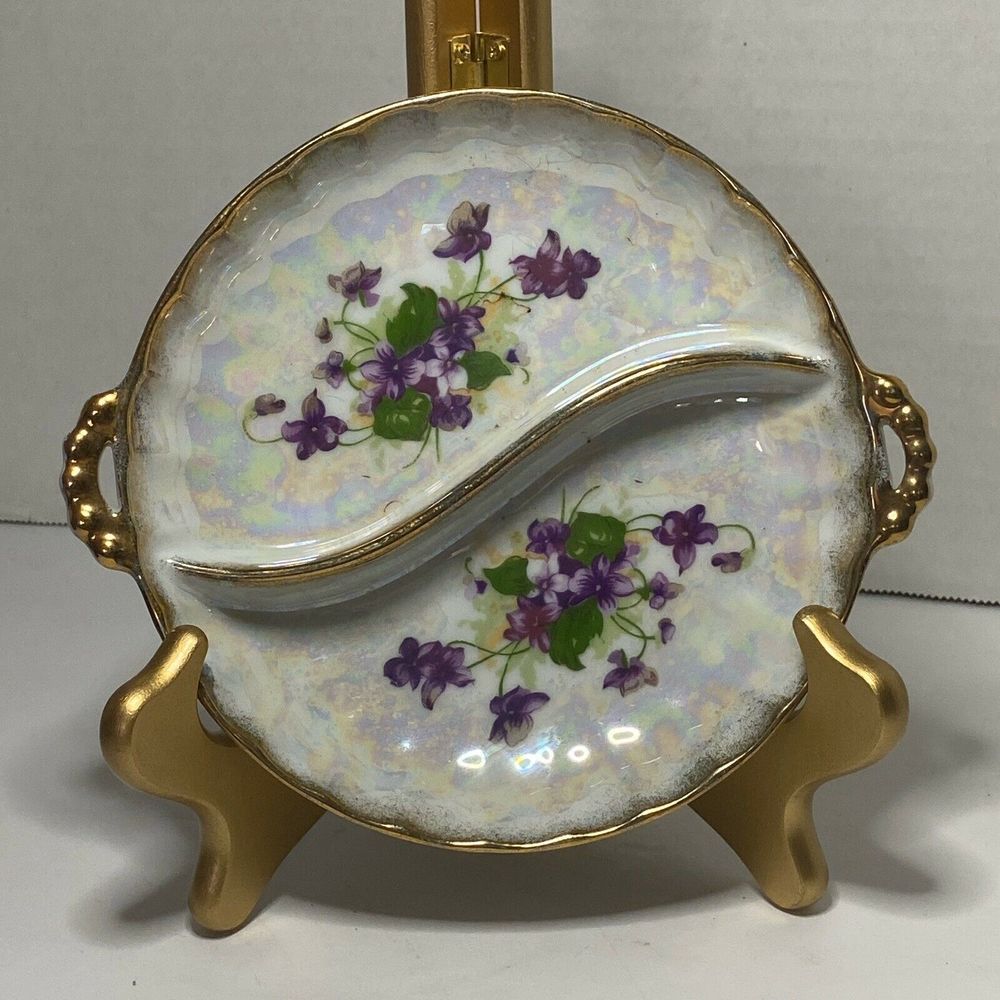 Sweet Violet Small Nut or Candy Dish w Gold Trim